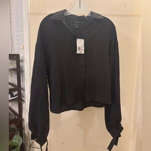 Forever 21 Charcoal Crinkle Button-Up Blouse